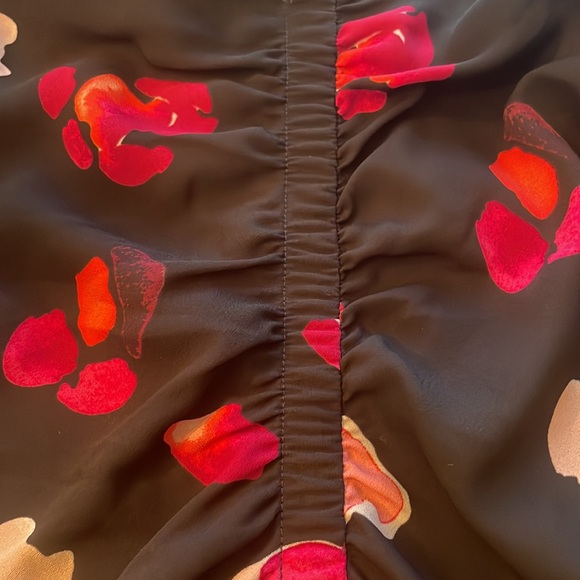 Petal skirt - Picture 3 of 3